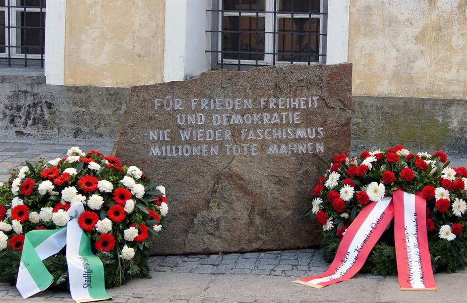 Gedenken an die Opfer von Krieg und Nationalsozialismus